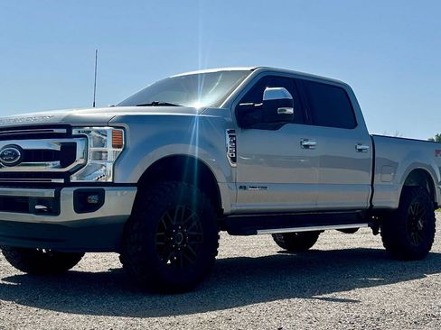 Used 2020 Ford F250 XLT w/ XLT Premium Package AWD/4WD image 20
