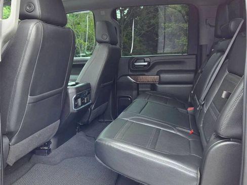 Used 2021 GMC Sierra 2500 Denali w/ Denali Ultimate Package AWD/4WD image 19