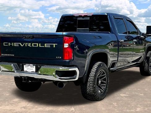 Used 2023 Chevrolet Silverado 3500 LTZ AWD/4WD image 8
