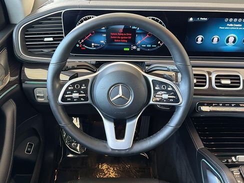 Used 2022 Mercedes-Benz GLS 450 4MATIC image 8