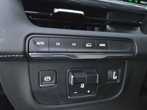 Certified 2022 Cadillac Escalade Sport image 25