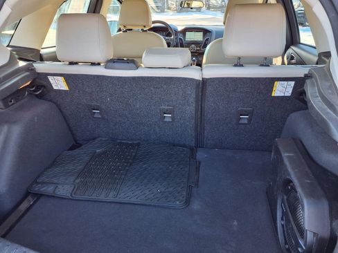 Used 2018 Ford Focus Titanium image 21