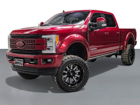 Used 2019 Ford F250 Platinum w/ Platinum Ultimate Package image 5