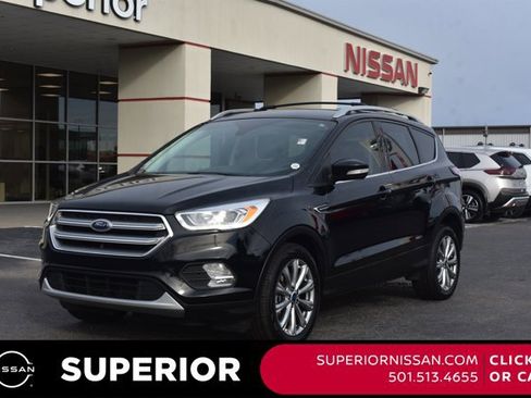 Used 2017 Ford Escape Titanium image 1