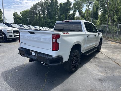 Used 2025 Chevrolet Silverado 1500 LT Trail Boss w/ Convenience Package II AWD/4WD image 14