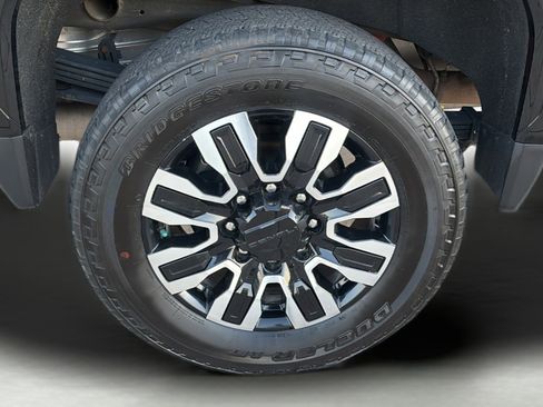 Used 2024 GMC Sierra 2500 Denali Ultimate image 10