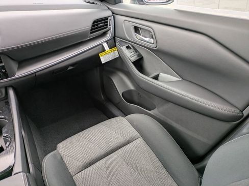 New 2026 Nissan Rogue SV image 16