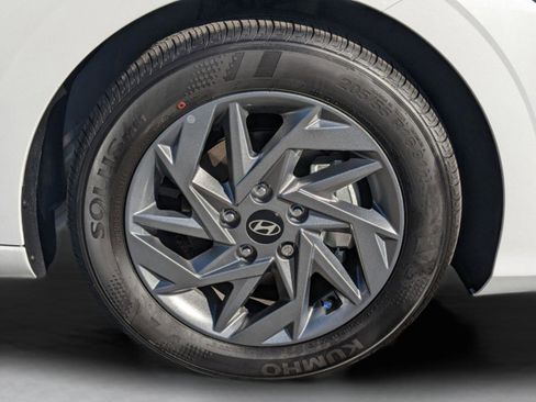 New 2026 Hyundai Elantra Sport FWD image 14