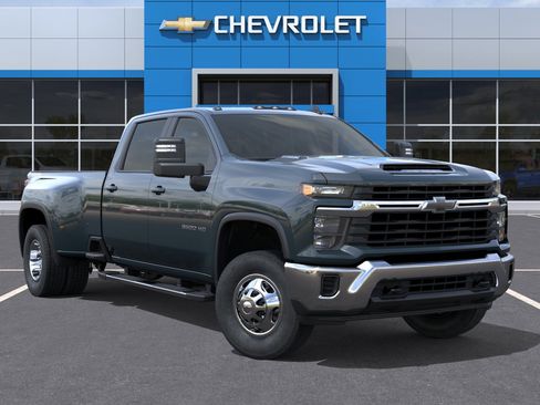 New 2026 Chevrolet Silverado 3500 LT AWD/4WD image 7