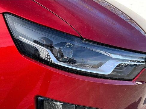 Used 2023 Cadillac XT6 Premium Luxury w/ Technology Package image 32