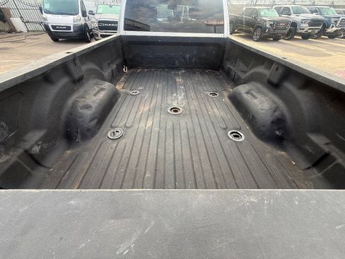 Used 2018 RAM 3500 Tradesman w/ Chrome Appearance Group image 7