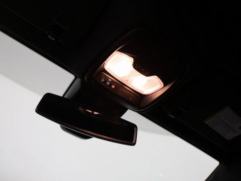 Used 2025 GMC Canyon Elevation w/ Convenience Package image 22