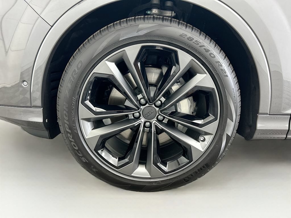 Used 2026 Audi Q7 3.0T Premium Plus w/ Premium Plus Package AWD/4WD image 30