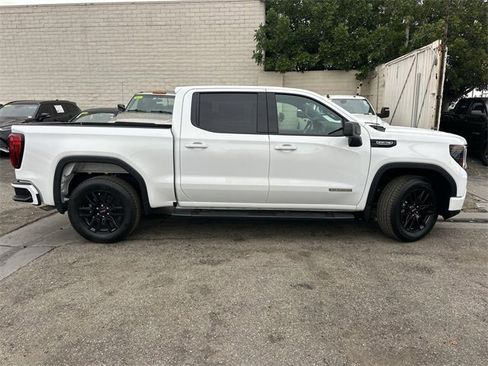 New 2026 GMC Sierra 1500 Elevation image 3