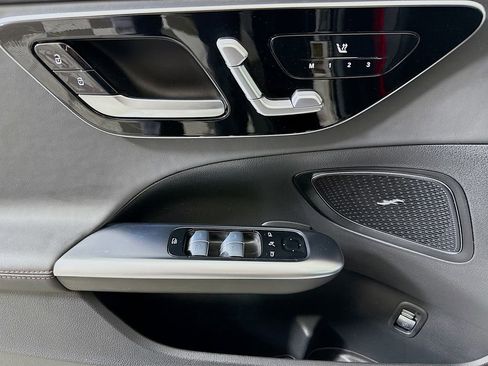 Used 2025 Mercedes-Benz C 43 AMG 4MATIC Sedan image 17