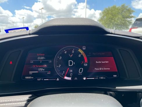 Used 2022 Chevrolet Corvette Stingray Preferred Conv w/ Z51 Performance Package RWD image 17