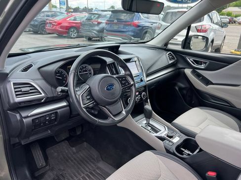 Used 2020 Subaru Forester Premium AWD/4WD image 9