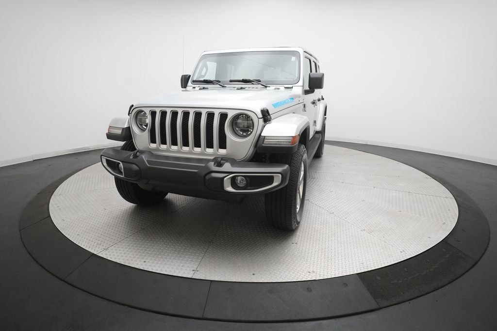Used 2022 Jeep Wrangler Unlimited Sahara w/ LED Lighting Group AWD/4WD image 12