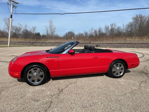 Used 2002 Ford Thunderbird Deluxe RWD image 1