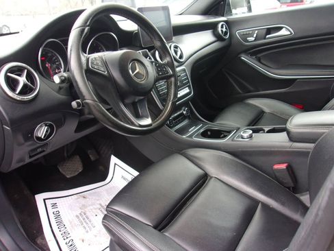 Used 2018 Mercedes-Benz CLA 250 CLA250 4MATIC image 8