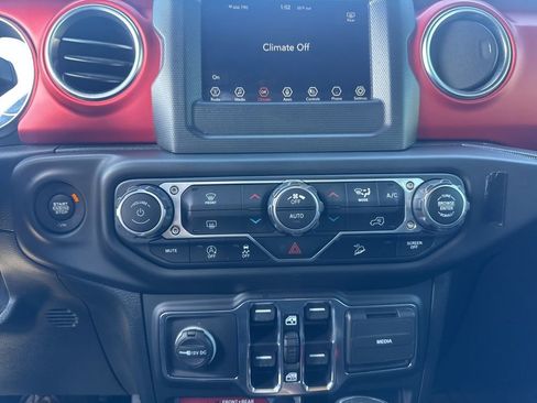 Used 2021 Jeep Wrangler Unlimited Rubicon image 28