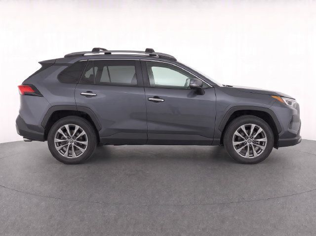 Used 2018 Toyota RAV4 Limited w/ All Weather Liner Package AWD/4WD image 7