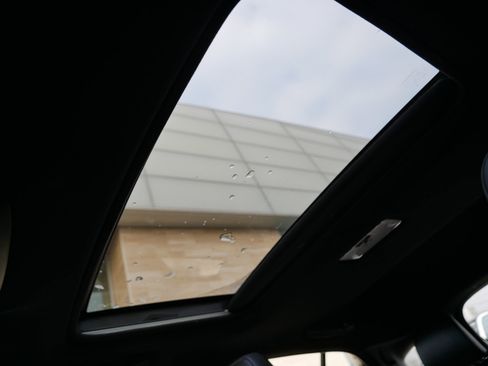 Used 2012 Lexus CT 200h Premium image 32