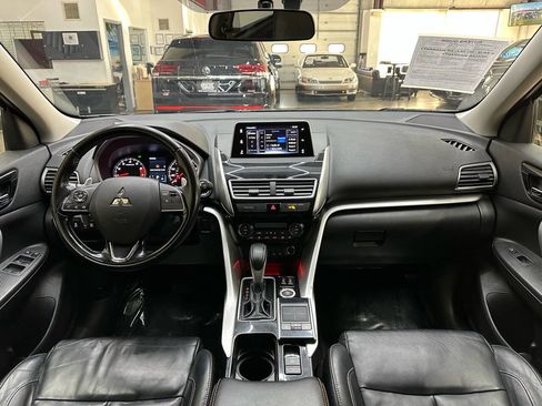 Used 2018 Mitsubishi Eclipse Cross SEL image 18