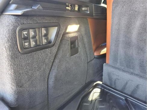 Used 2019 BMW X7 xDrive50i w/ Dynamic Handling Package AWD/4WD image 13
