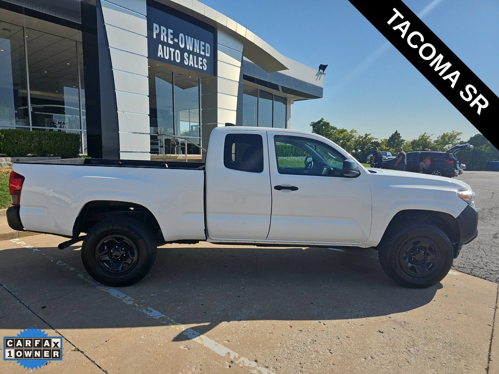 Used 2023 Toyota Tacoma SR RWD image 2
