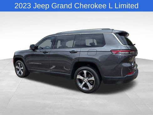 Used 2023 Jeep Grand Cherokee L Limited w/ Trailer Tow Group (B) AWD/4WD image 5