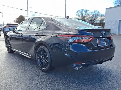 Used 2023 Toyota Camry XSE image 5