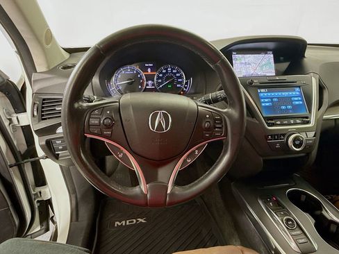 Used 2018 Acura MDX FWD w/ Advance Package image 11