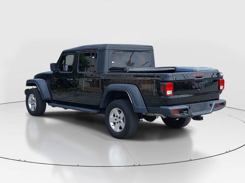 Used 2023 Jeep Gladiator Sport image 5