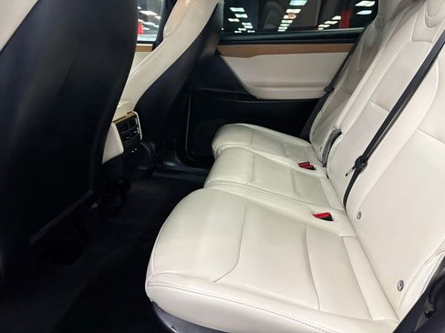 Used 2020 Tesla Model X Long Range AWD/4WD image 40