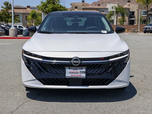New 2026 Nissan Sentra SR FWD image 9