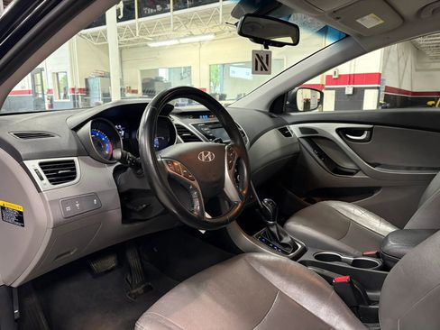 Used 2014 Hyundai Elantra Limited FWD image 19