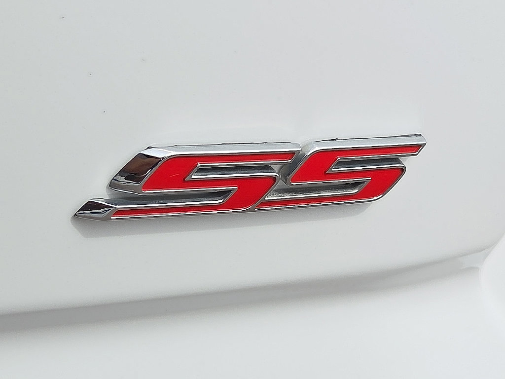Used 2020 Chevrolet Camaro SS RWD image 7