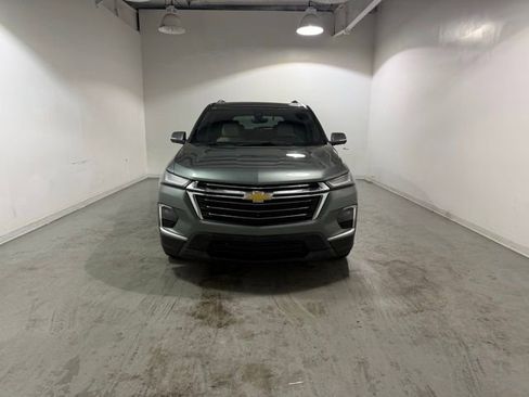 Certified 2023 Chevrolet Traverse LT w/ LT Premium Package image 2