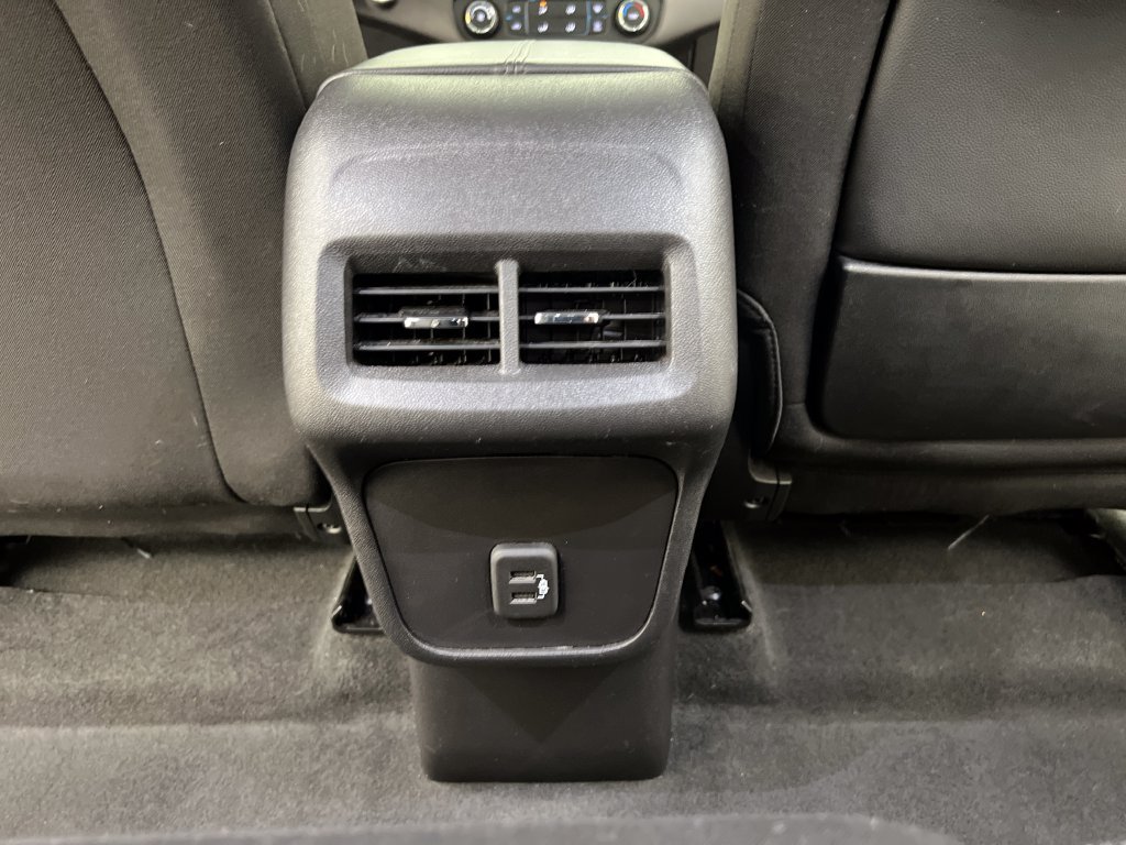 Used 2024 GMC Terrain SLE AWD/4WD image 26