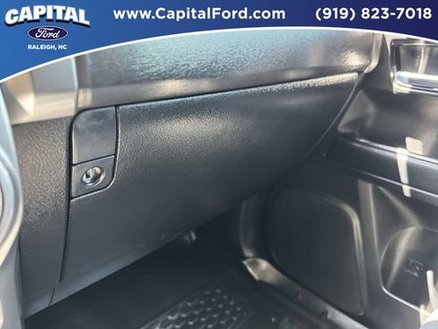 Used 2020 Toyota 4Runner SR5 Premium w/ Moonroof Package RWD image 28