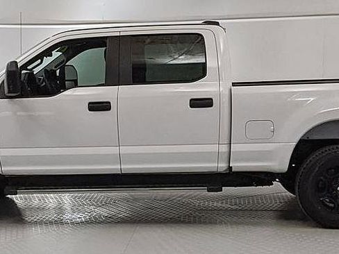 Used 2021 Ford F250 XL w/ STX Appearance Package image 5