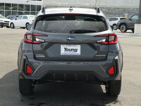Used 2025 Subaru Crosstrek 2.5i Limited w/ Crosstrek Mirror Package image 4