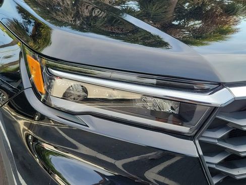 Certified 2024 Honda Pilot EX-L image 8