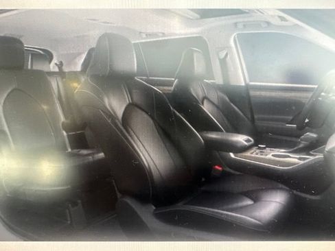 Used 2026 Toyota Highlander Limited AWD/4WD image 6
