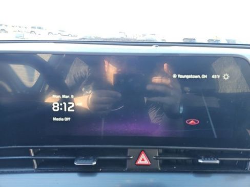 Certified 2023 Kia Sportage EX image 11