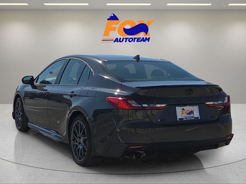 New 2026 Toyota Camry SE FWD image 3