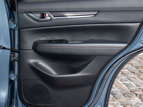 Used 2023 MAZDA CX-5 Carbon Edition image 16