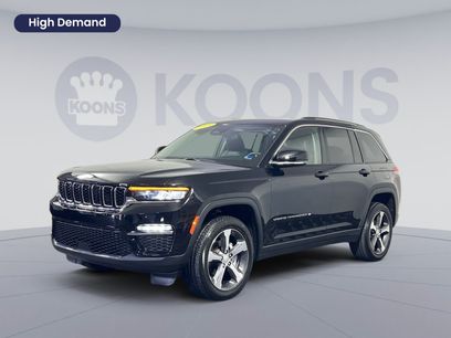 Used 2023 Jeep Grand Cherokee Limited w/ Trailer Tow Prep Group (B)