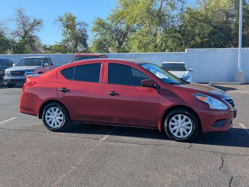 Used 2018 Nissan Versa S Plus image 6